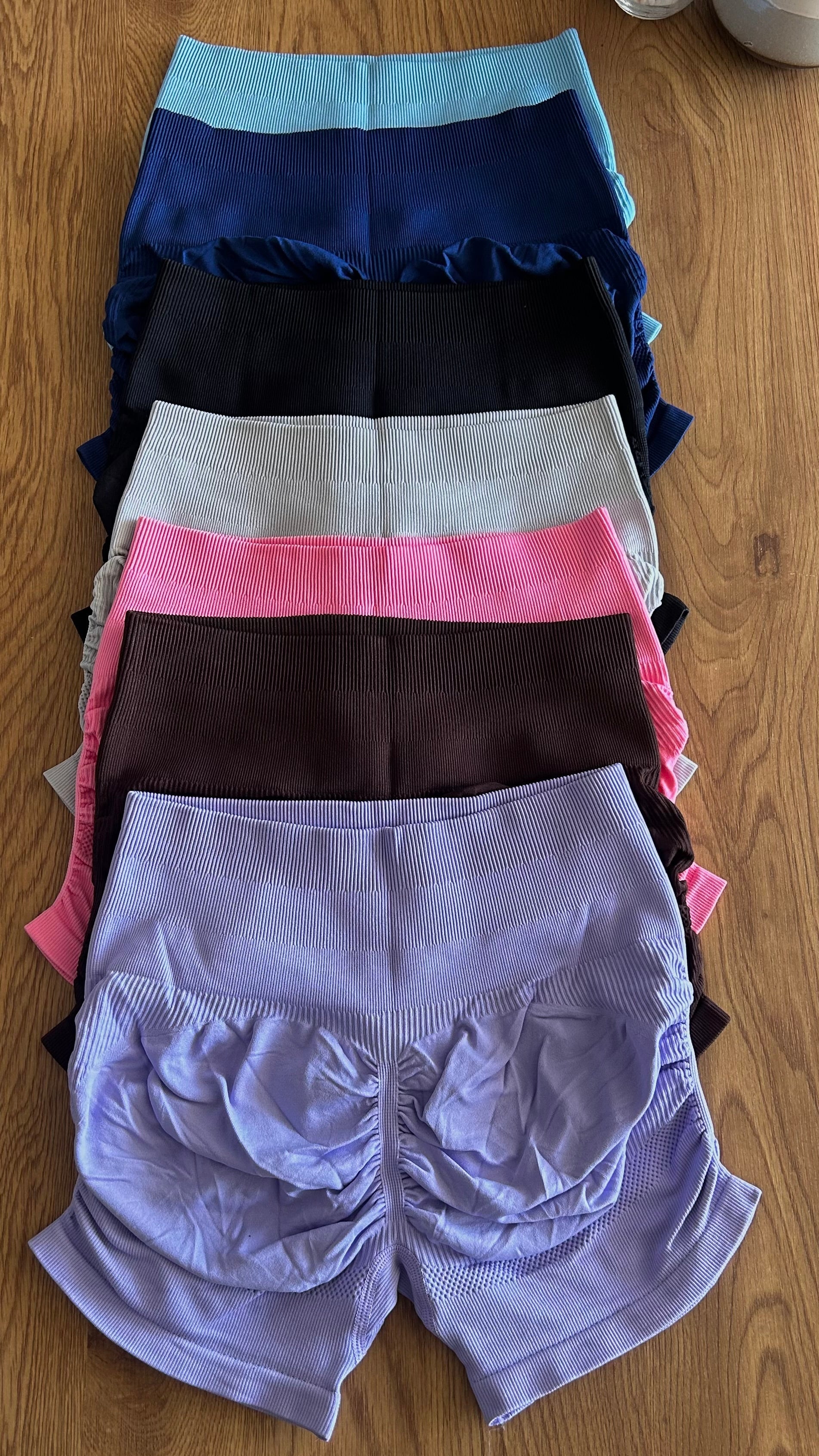 Short recogido