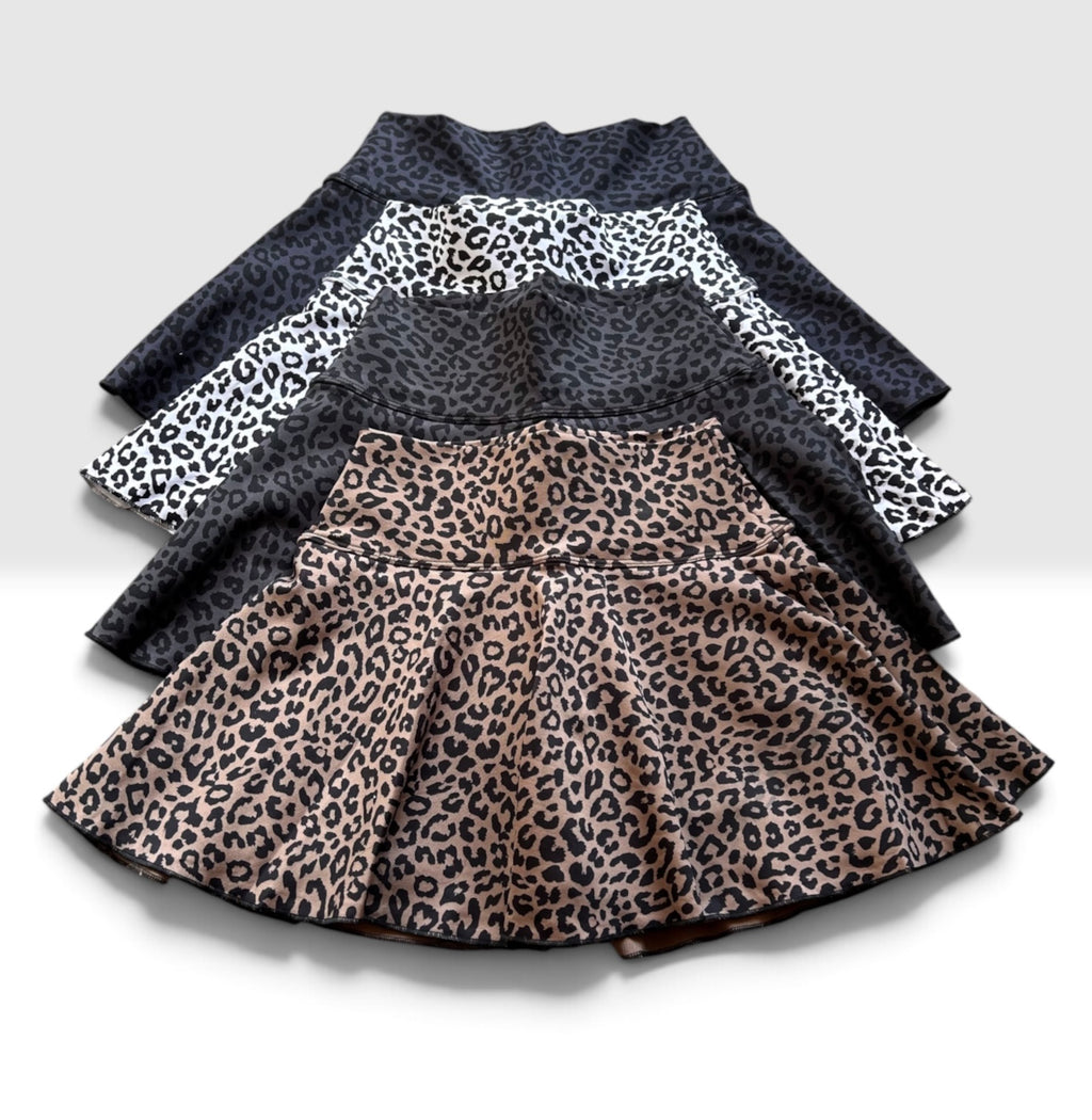 Falda short , animal print