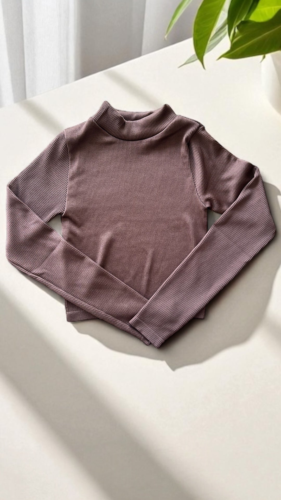 Crop top manga larga