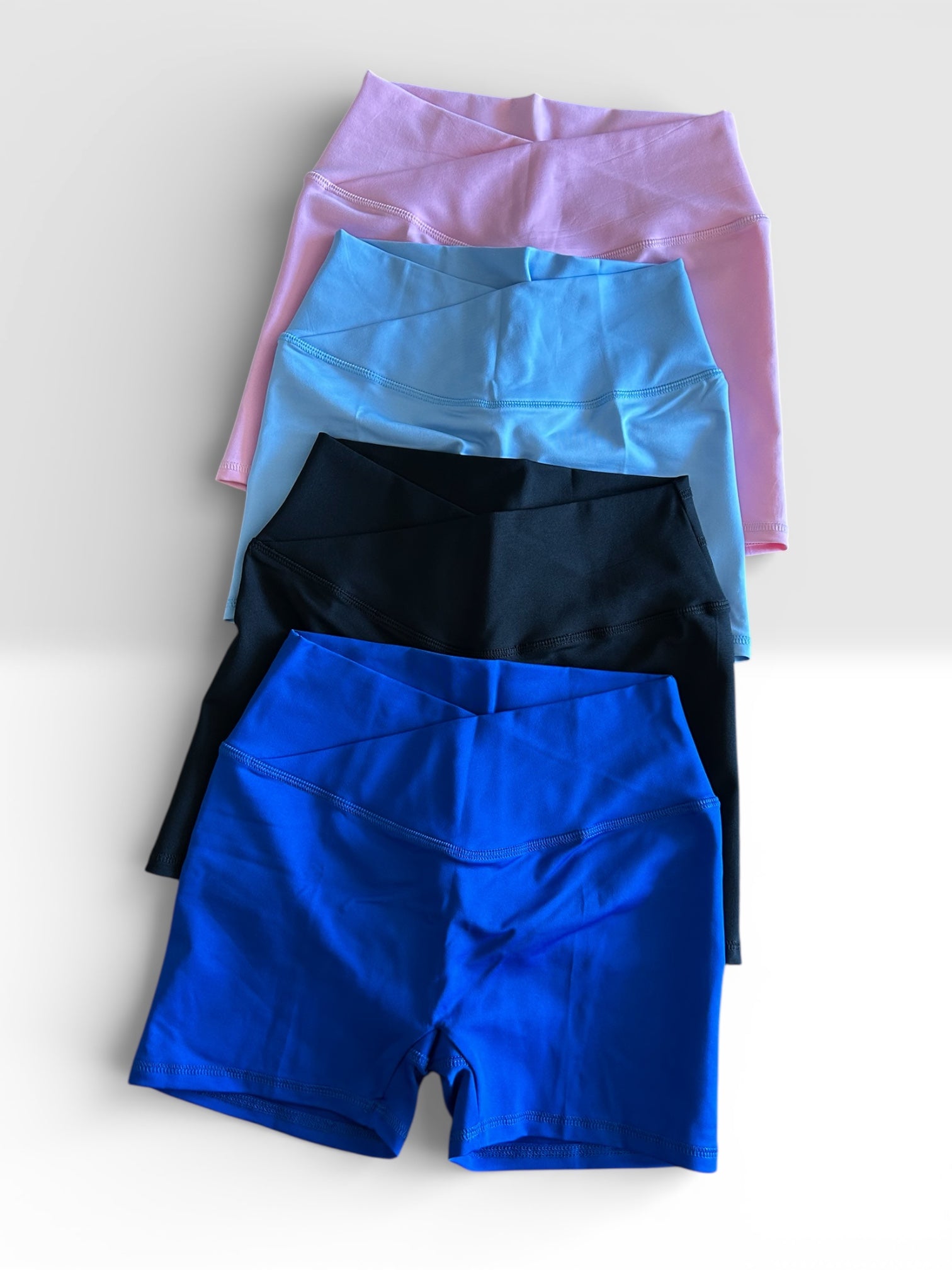 Short  triple costuras cintura V, sin push up