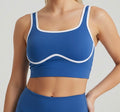Top con lineas en busto
