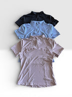 Polera ajustada con cierre y malla