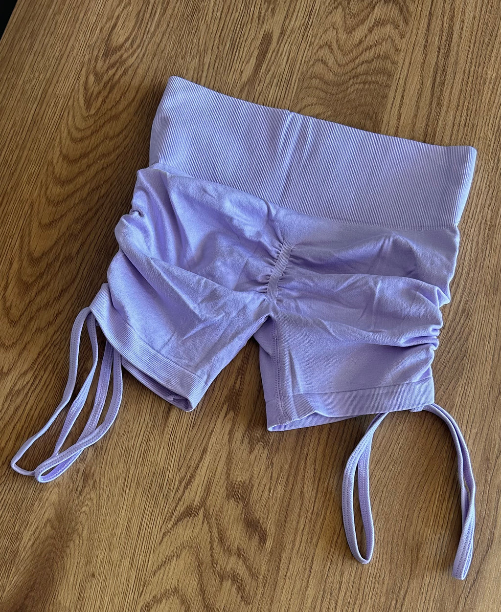 Short con cordones