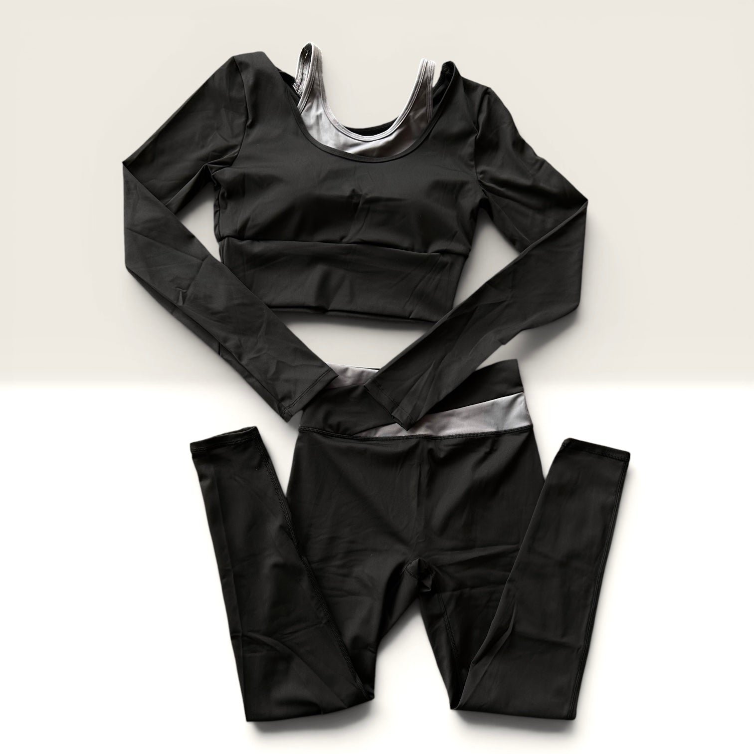 Conjunto crop top y calza larga,  sin push up