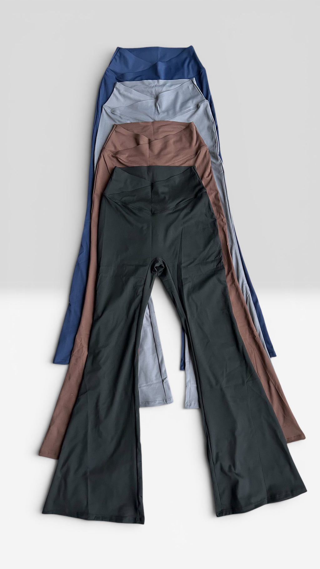 Flare cintura en V , sin push up