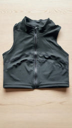 Polera crop cierre