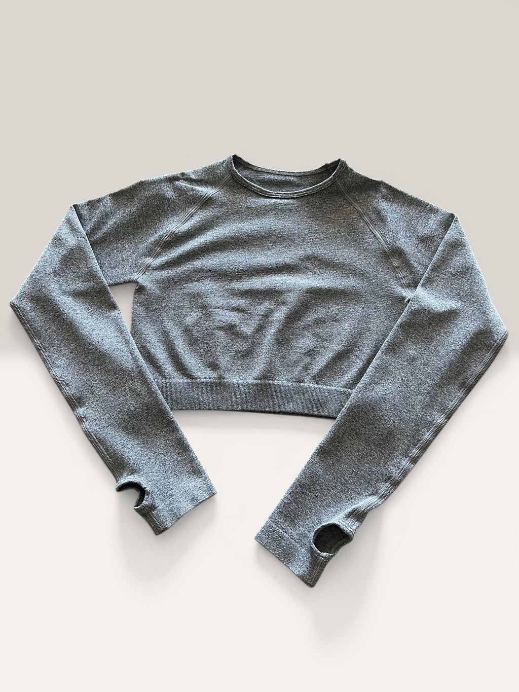 Crop top manga larga
