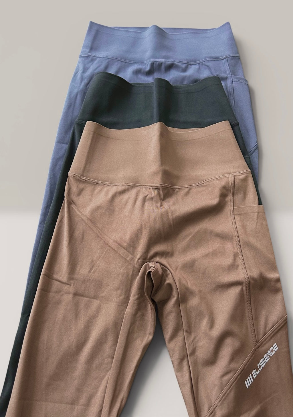 Calza sin push up , con bolsillos