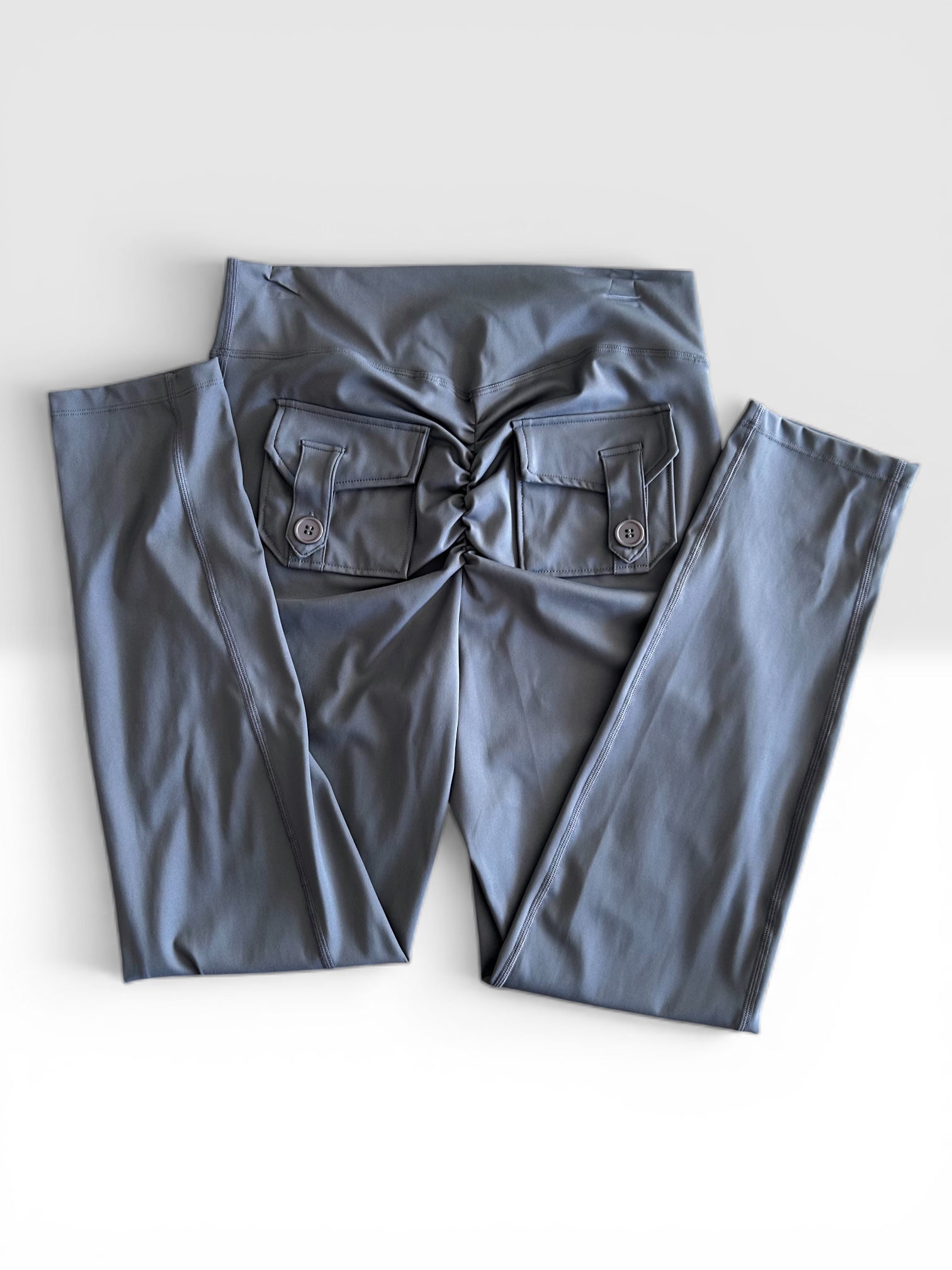 Calza con bolsillo en glúteos