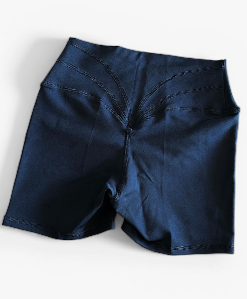 Short  triple costuras cintura V, sin push up