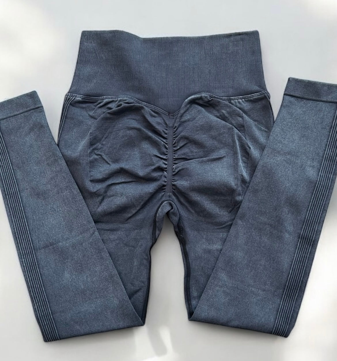 Calza pretina alta , estilo lavado