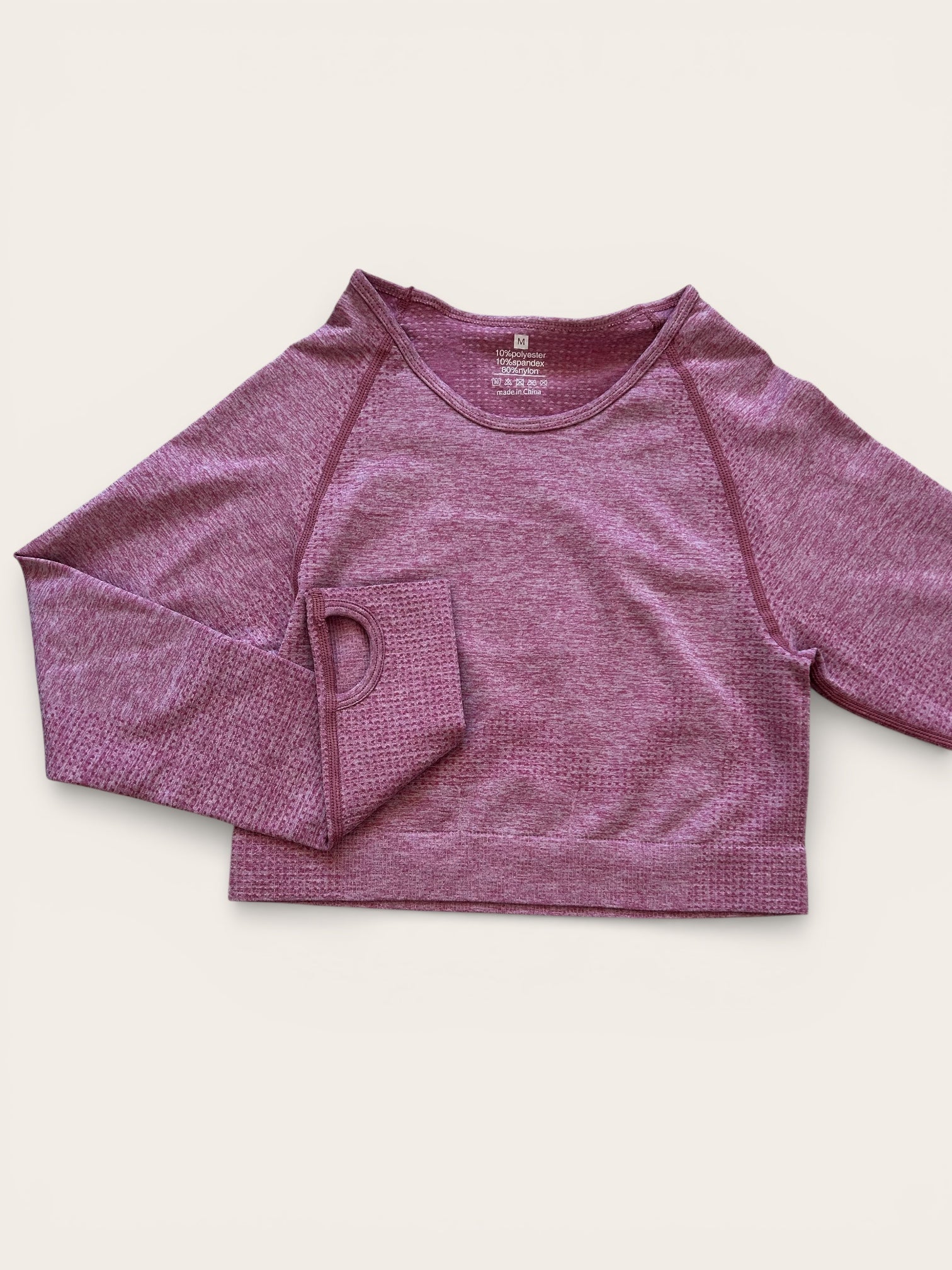 Crop top manga larga